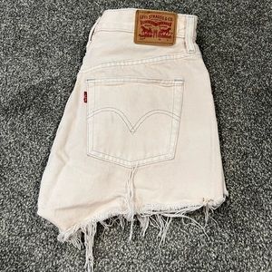 Levi’s 501 light Pink Shorts